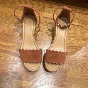 Woman’s J crew suede tanish orange espadrilles wedges size 9.5
